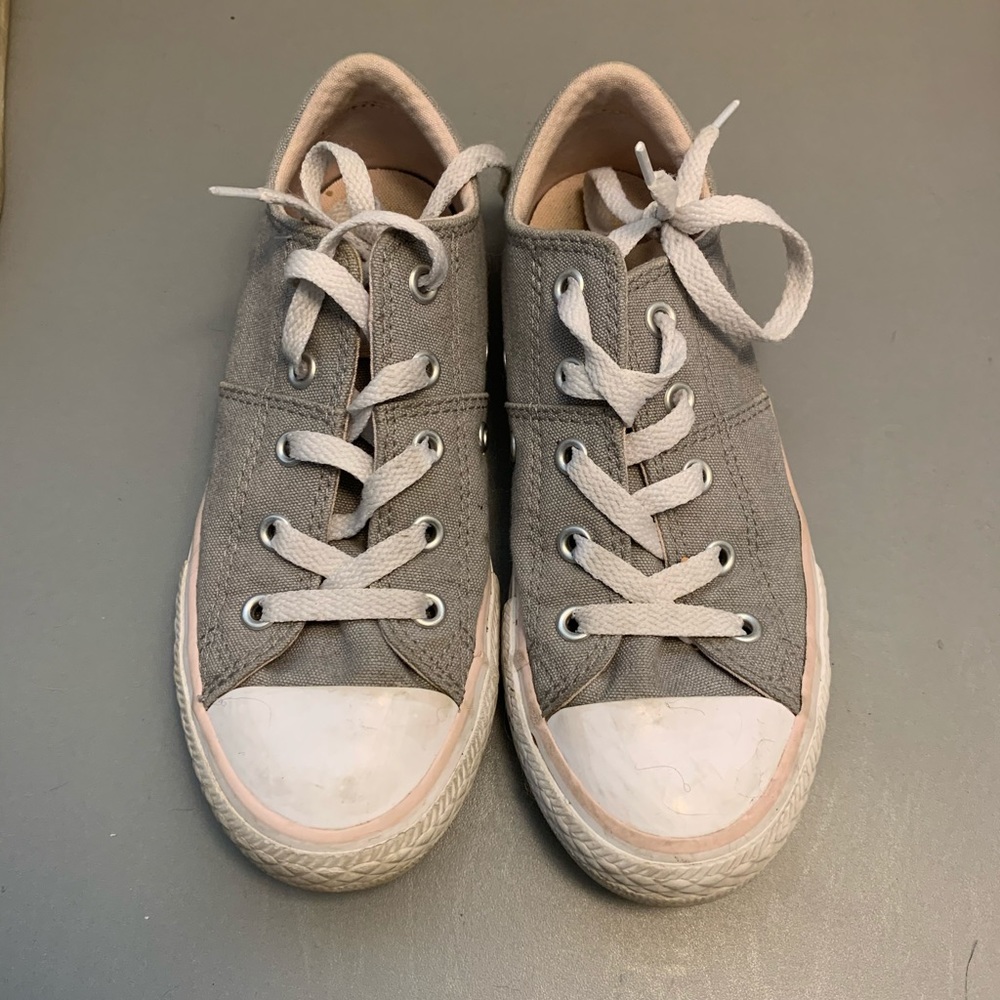 Converse kids size 1